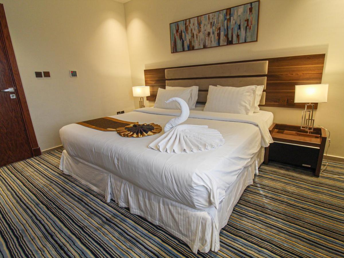 Friesian Hotel Suites Джеда Екстериор снимка