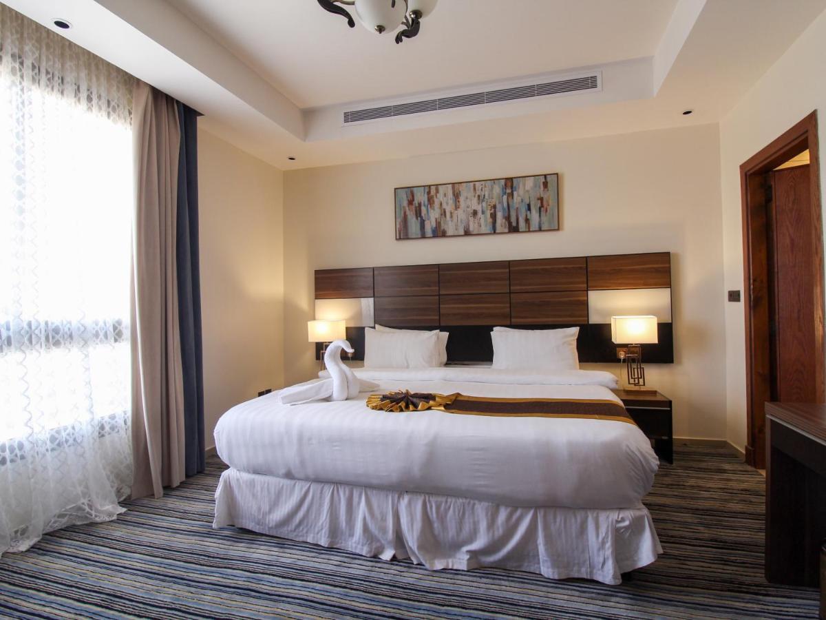 Friesian Hotel Suites Джеда Екстериор снимка