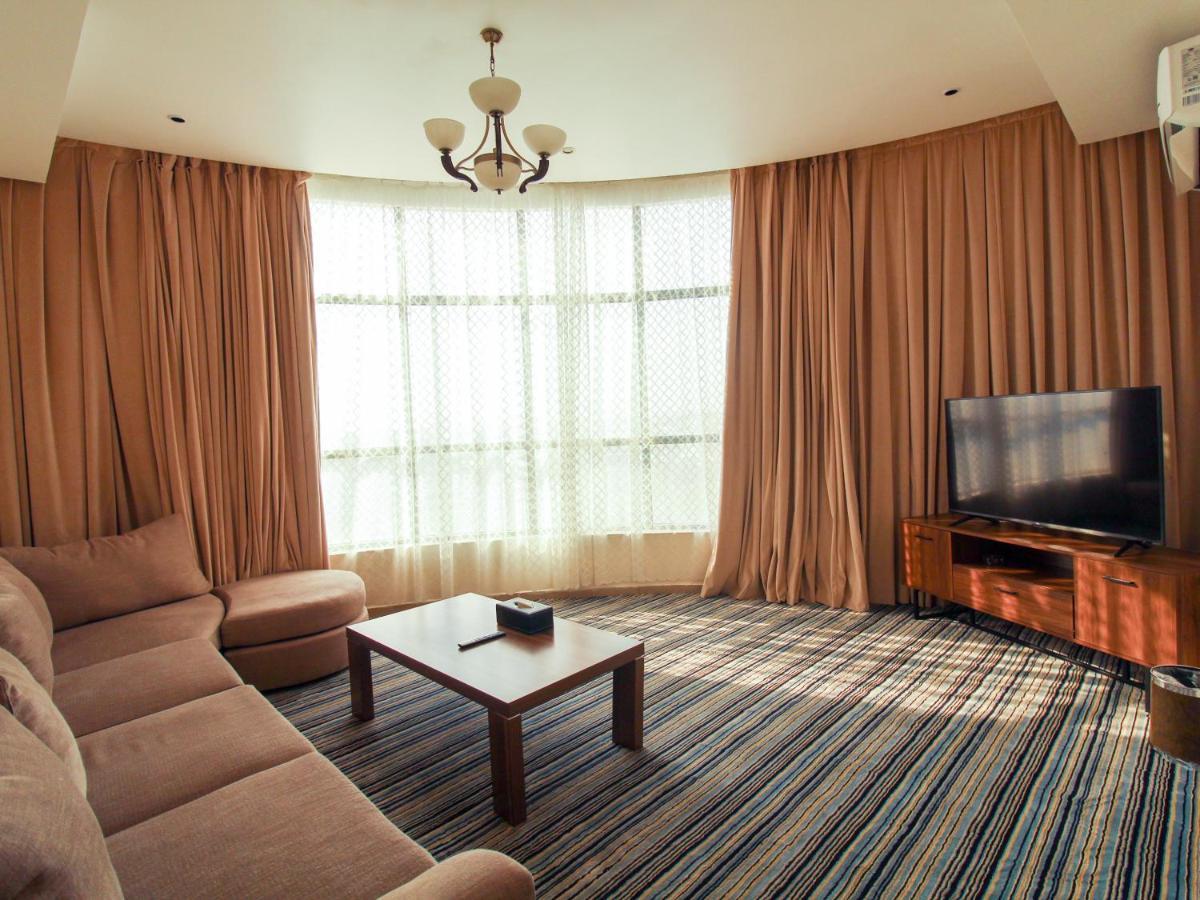 Friesian Hotel Suites Джеда Екстериор снимка
