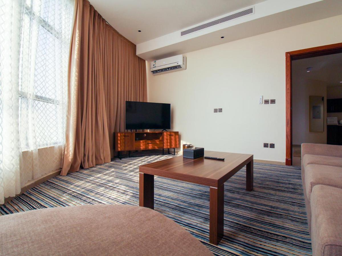 Friesian Hotel Suites Джеда Екстериор снимка