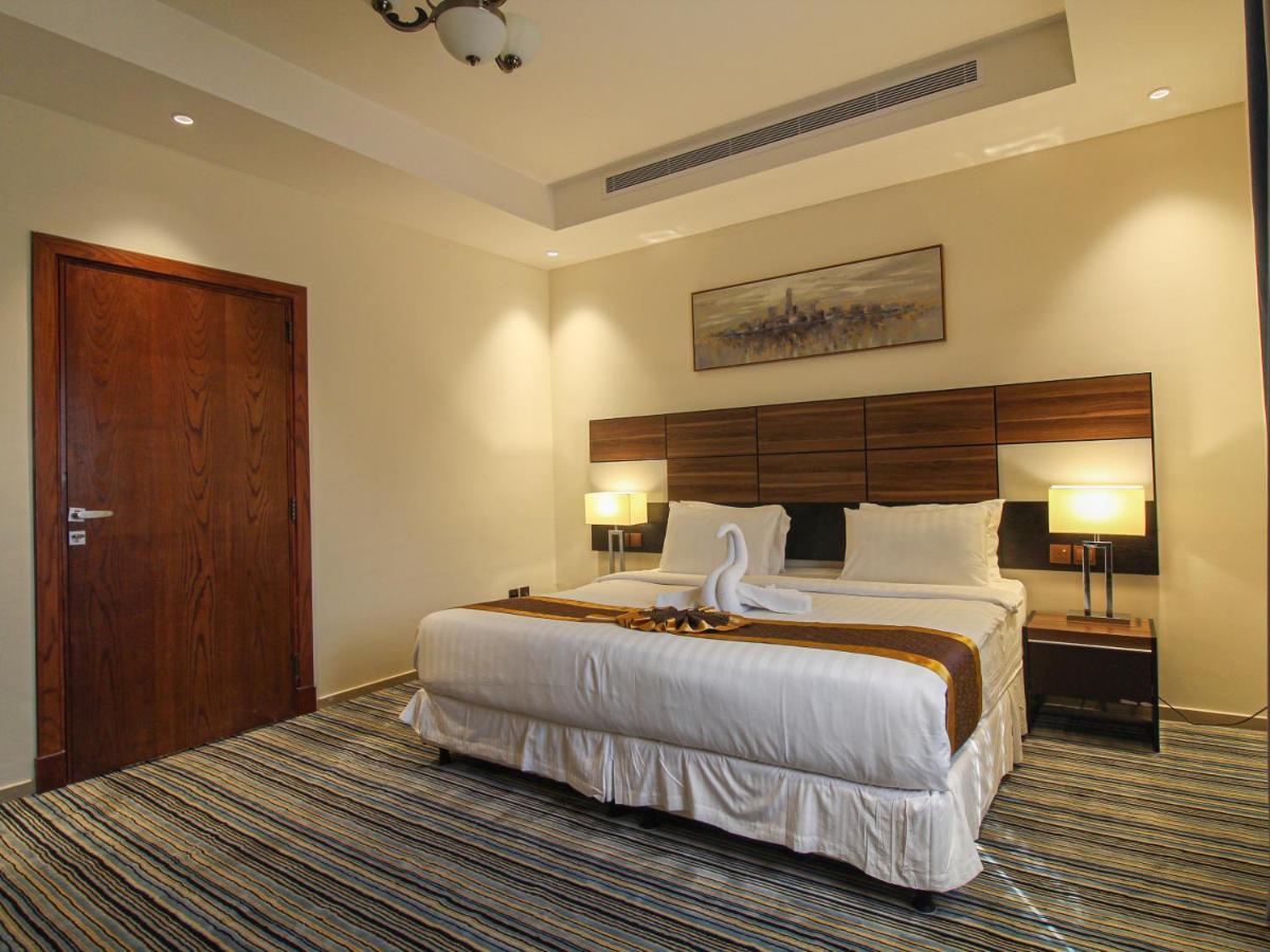 Friesian Hotel Suites Джеда Екстериор снимка