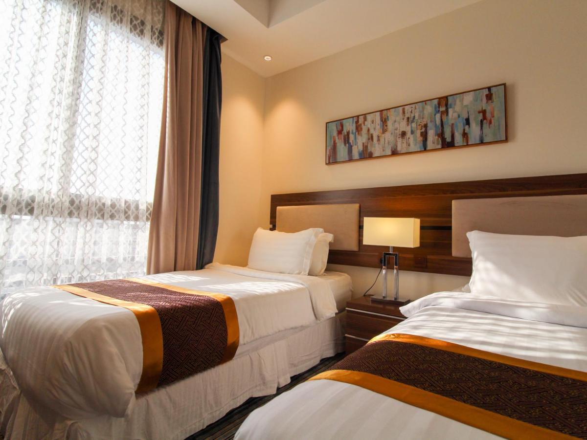 Friesian Hotel Suites Джеда Екстериор снимка