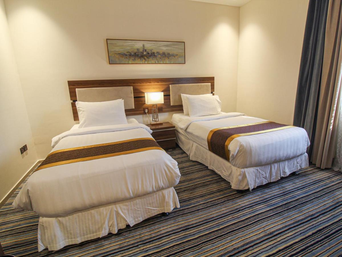 Friesian Hotel Suites Джеда Екстериор снимка