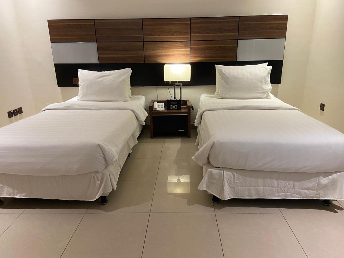 Friesian Hotel Suites Джеда Екстериор снимка