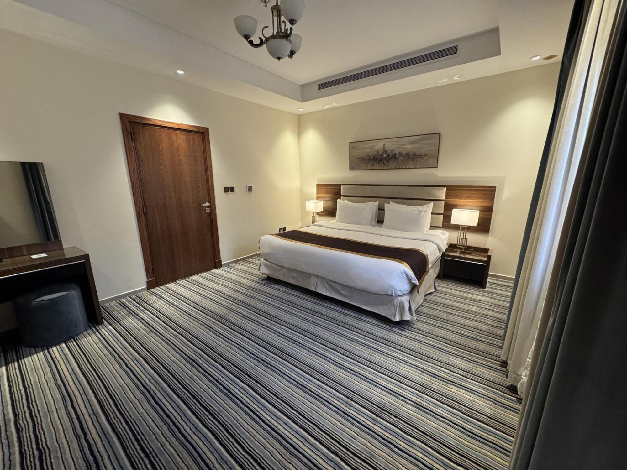 Friesian Hotel Suites Джеда Екстериор снимка